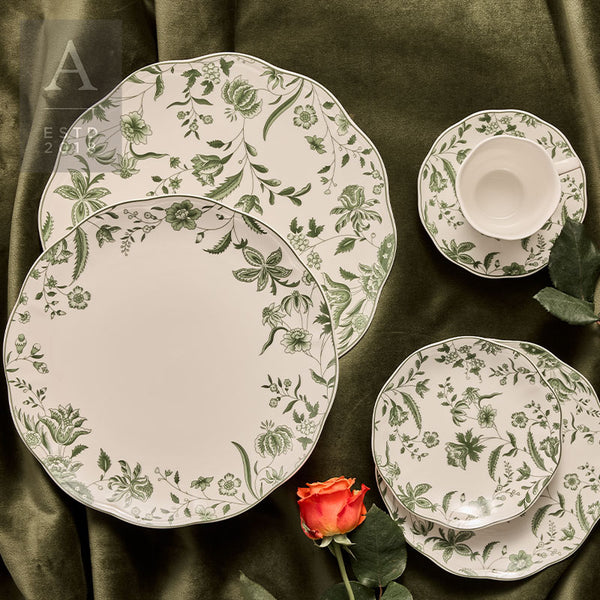 ELEANOR FERN CHARGER PLATE